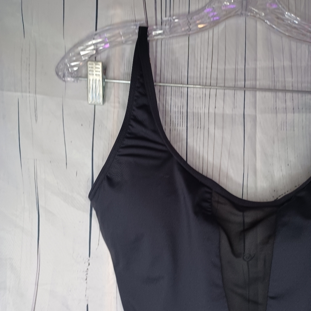 La Blanca Island Goddess Minimalist Black One-Piece Swimsuit - Picture 3 of 9